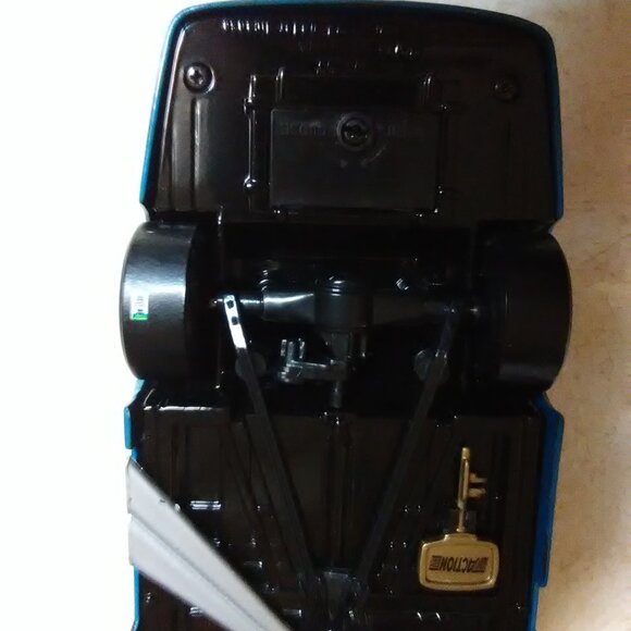 1999 Dale Earnhardt Wrangler Jeans Monte Carlo 1:24 Bank - SHIP ONLY 1 CAR PER - Picture 8 of 13